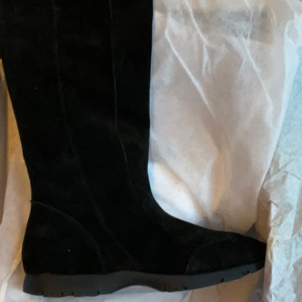 Black suede, tall, boots, sneakers soul